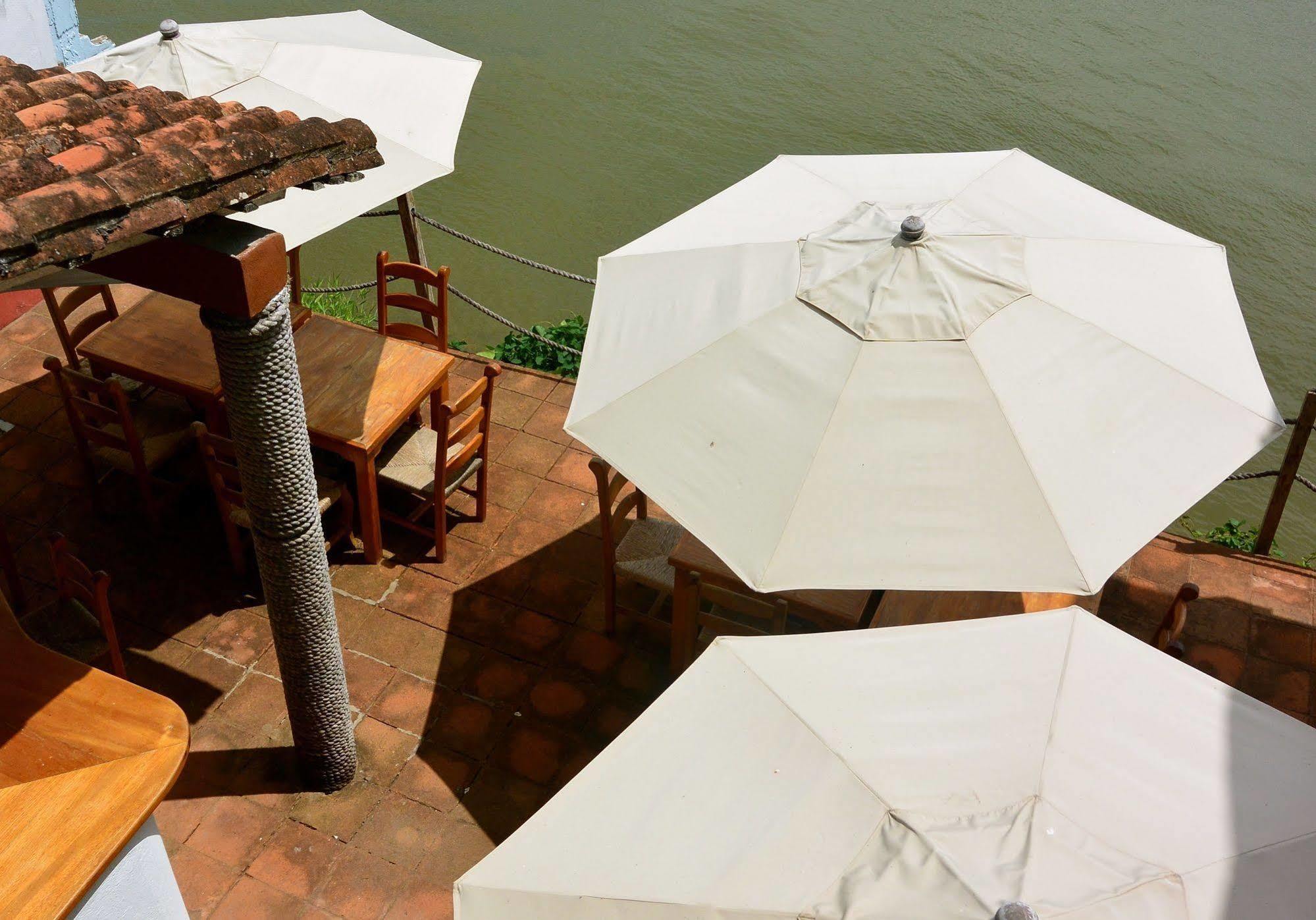 Casa Del Rio Hotel Tlacotalpan Exterior photo
